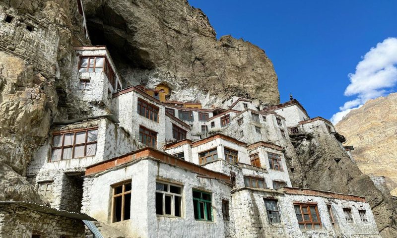 Kashmir-Ladakh-Manali-Tour-(9 Nights 10 Days)-featured-image-trekkinginladakhzanskar.com