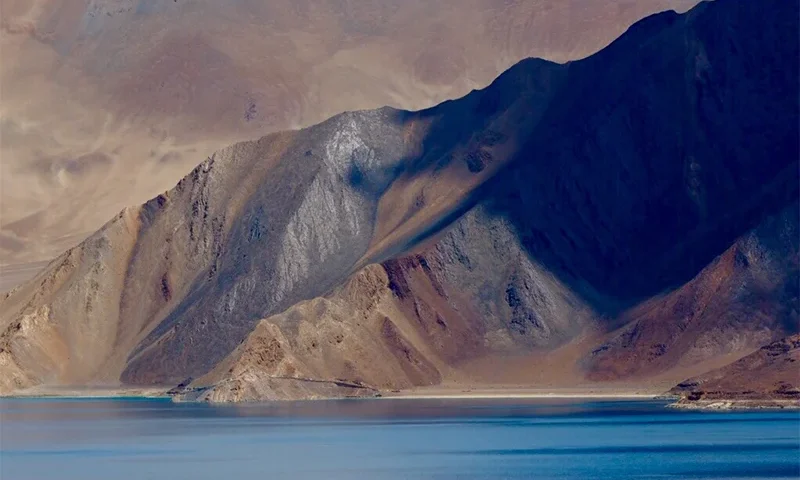 Ladakh-Tour-6-Nights-7-Days-(Indus + Lamayuru + Nubra + Pangong)-featured-image-trekkinginladakhzanskar.com