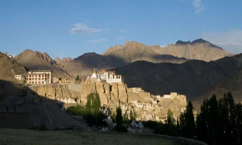Ladakh-Tour-7-Nights-8-Days-(Indus + Nubra + Tsomoriri)-featured-image-trekkinginladakhzanskar.com